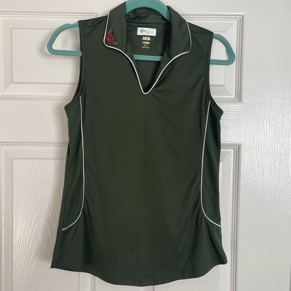 🏌🏼‍♀️Greg Norman Women’s ML75 Hunter Green Golf Shirt with Rose Embroidery